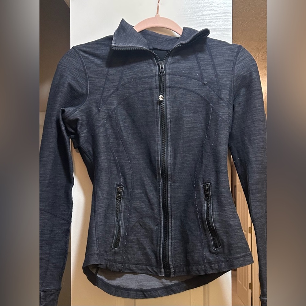 LuLulemon Women's Black Zip-Up Jacket